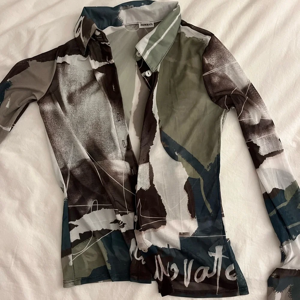 SOLD OUT Inamorata Wilcox button up - Picture 3 of 3